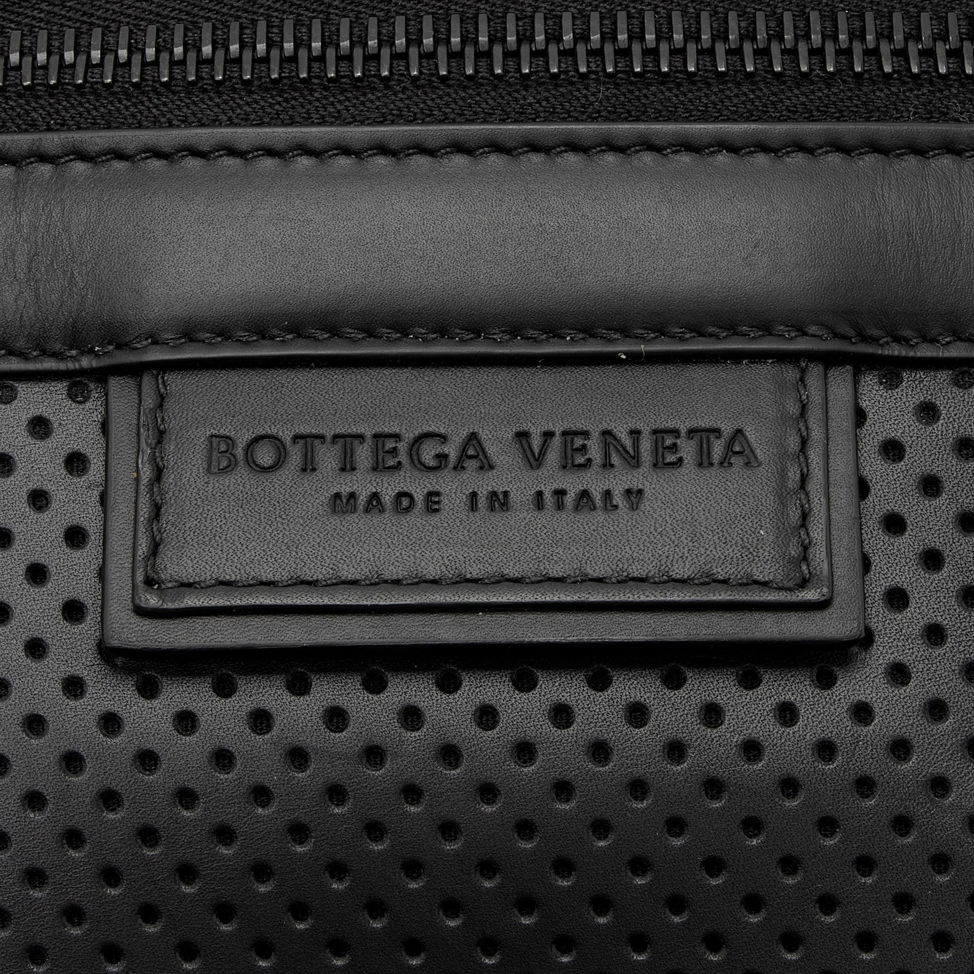 Bottega Veneta Calfskin Half-Zip Document Case (SHF-Pejym8)