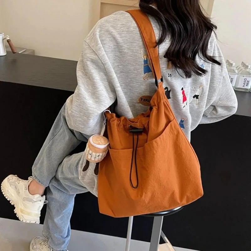 Vvsha 2024 New Nylon Shoulder Bag Fashionable Shrinkage Anti Wrinkle Crossbody Bag Lightweight Large Capacity Commuter Women Tote Bag